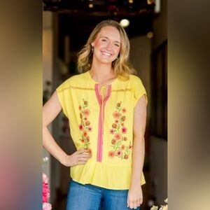 The Pioneer Woman Floral Embroidered Yellow Top​